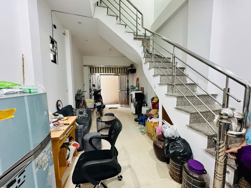 Bán nhà Mỹ Đình, Lô góc, Nở hậu, 40 m2, 7 tỷ